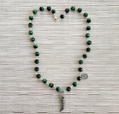 GREEN TIGERS EYE NECKLACE WITH CLAW PENDANT-24"