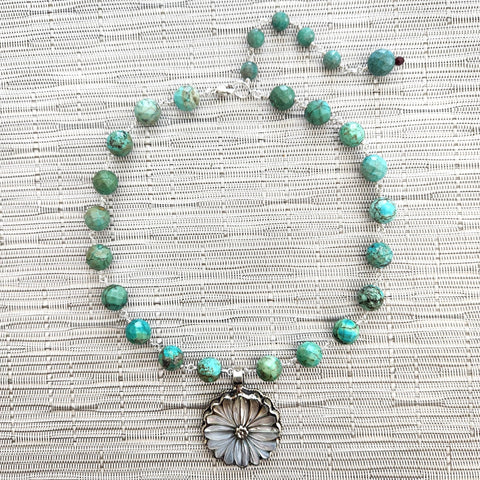 6--TURQUOISE NECKLACE WITH MOTHER OF PEARL FLOWER
