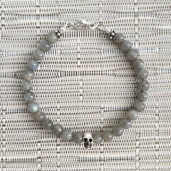 LABRADORITE BRACELET WITH 925 SKULL BEAD