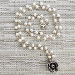 WHITE PEARL NECKLACE WITH 925 ROSE-30"