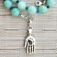 4--GREEN AGATE NECKLACE WITH 925 HAMSA PENDANT