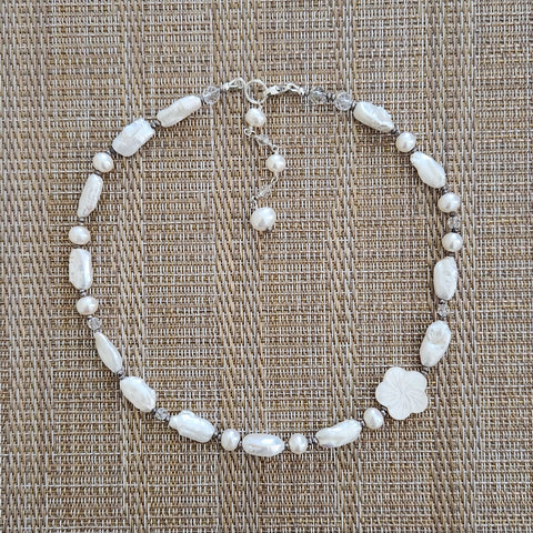 WHITE BAROQUE PEARL MIX NECKLACE-16"