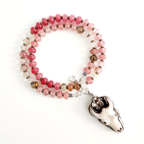 0--OMBRE ROSE GEMSTONE NECKLACE W/ BULL SKULL PENDANT-18"