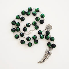 0--GREEN TIGERS EYE NECKLACE WITH CLAW PENDANT-24"