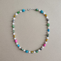 0--EYE LOVE PEACHES BEADED NECKLACE--18"
