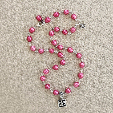 DARK PINK PEARL NECKLACE WITH FLEUR DE LIS PENDANT-17"