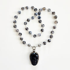 00--BLACK WHITE DRAGON VEIN AGATE NECKLACE W/ SKULL PENDANT-27"