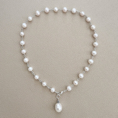 0--WHITE PEARL NECKLACE W/ PEARL DROP--16-18"