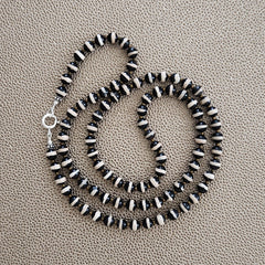 0--BLACK & WHITE TIBETAN AGATE NECKLACE--28"