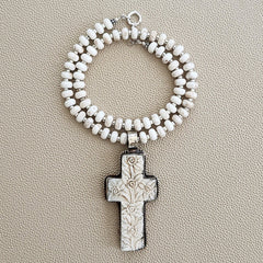 0--WHITE HOWLITE TURQUOISE NECKLACE W/ CARVED CROSS--18"