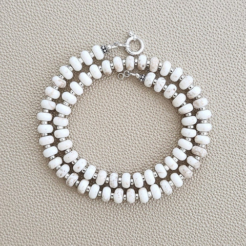 0--WHITE HOWLITE TURQUOISE NECKLACE--18"