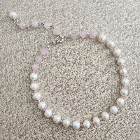 WHITE PEARL NECKLACE WITH PINK CZ