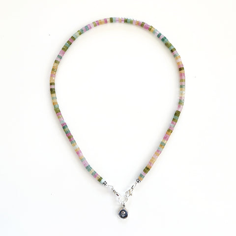 0--MINI JADE HEISHI NECKLACE W/ MINI SKULL--16"