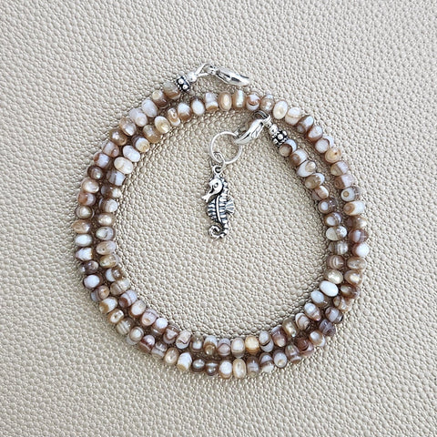 0--MINI MOTHER OF PEARL NECKLACE W/ MINI 925 SEAHORSE--16"