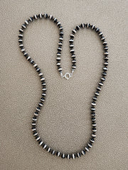 0--BLACK & WHITE TIBETAN AGATE NECKLACE--28"
