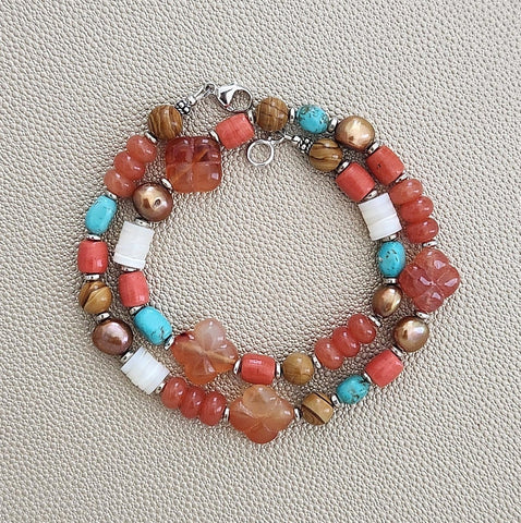 CARNELIAN CLOVER MIXED GEMSTONE NECKLACE--18IN
