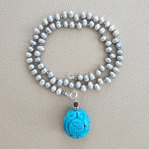 0--SILVER PEARL NECKLACE W/ CARVED PENDANT--18"