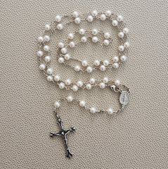 ROSARY WHITE PEARLS (6 MM)
