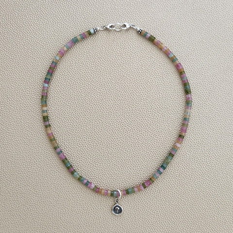 0--MINI JADE HEISHI NECKLACE W/ MINI SKULL--16"