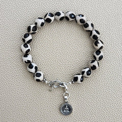 TIBETAN AGATE BRACELET WITH BUDDHA CHARM