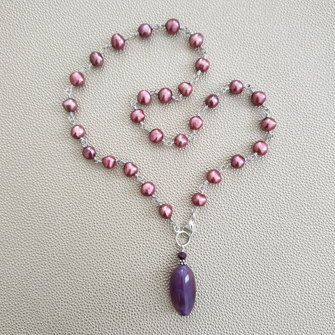 DARK ROSE PEARL NECKLACE WITH PURPLE AGATE DROP-19"