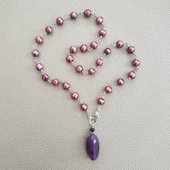 DARK ROSE PEARL NECKLACE WITH PURPLE AGATE DROP-19"