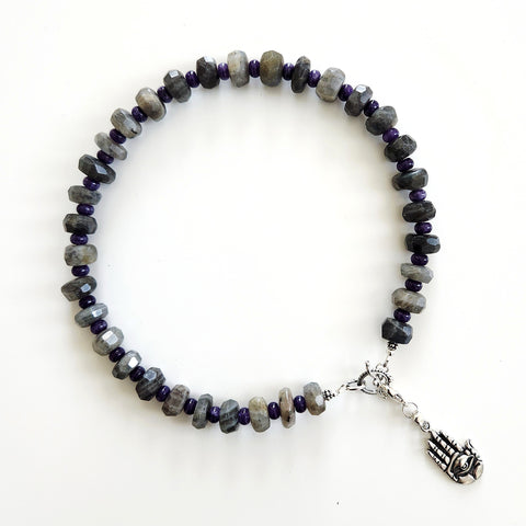 0--LABRADORITE & JADE NECKLACE W/ HAND & EYE PENDANT
