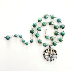 TURQUOISE NECKLACE W/ MOTHER OF PEARL FLOWER PENDANT