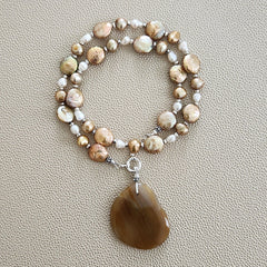 0--GOLD PEARL MIX NECKLACE W/ AGATE DROP--18"