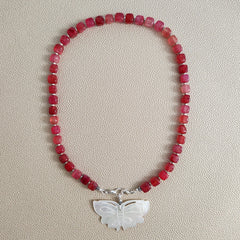 0--RED CRACKLE AGATE NECKLACE W/ BUTTERFLY--18"