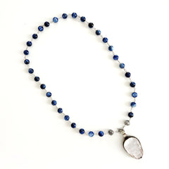 00--KYANITE STONE NECKLACE W/ SKULL PENDANT-24"