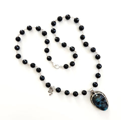 BLACK ONYX (10MM) NECKLACE WITH SKULL PENDANT-28"