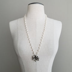 WHITE PEARL NECKLACE WITH 925 ROSE-29"